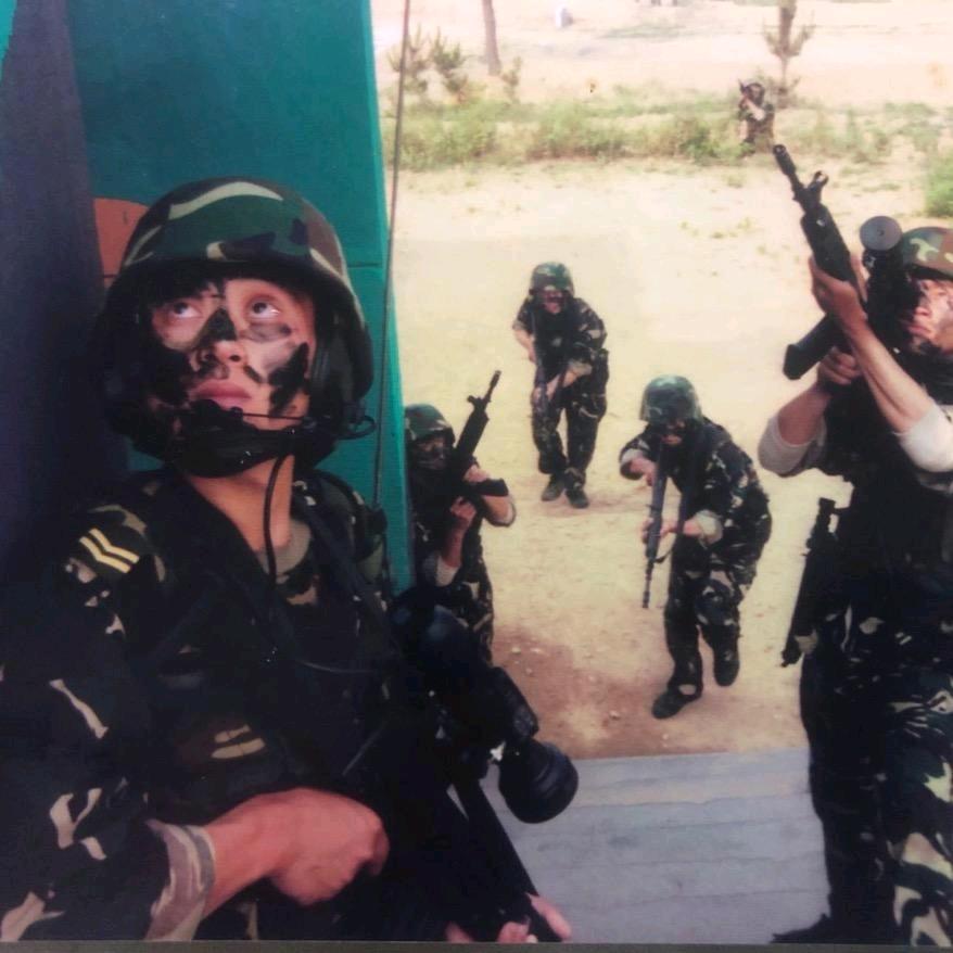 小六哥（兵哥哥）