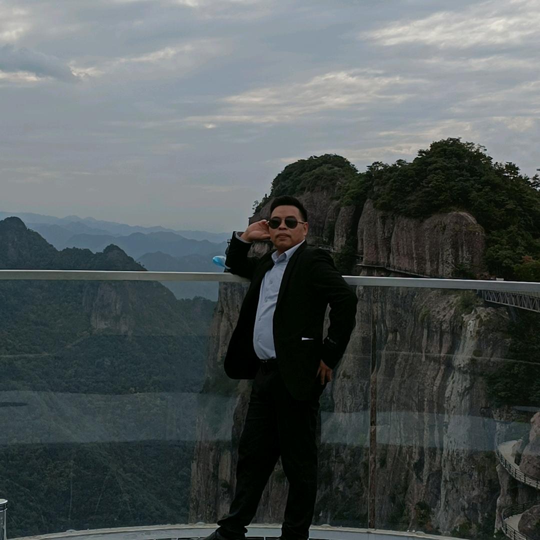 本人专业承包，拆架子，拆模板，打标准包