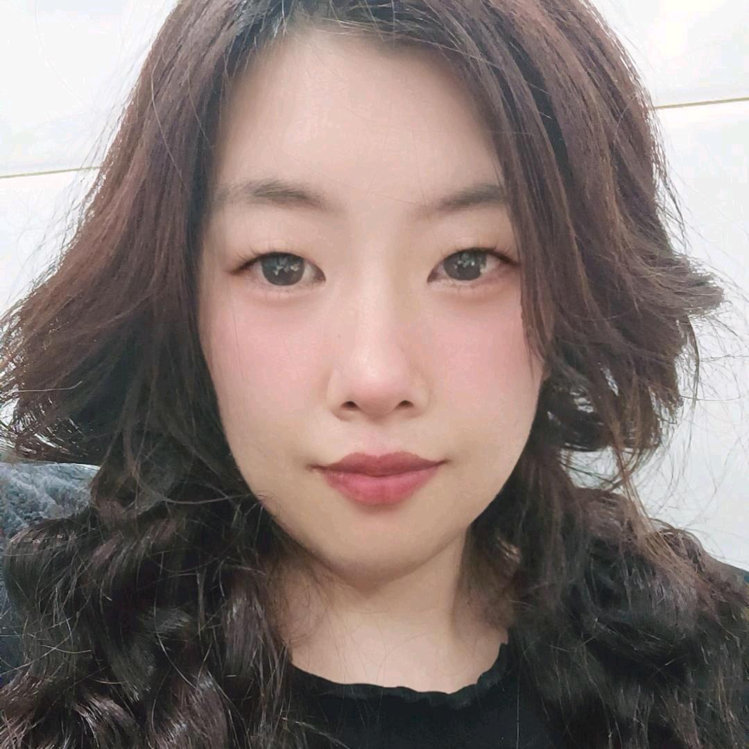李九月