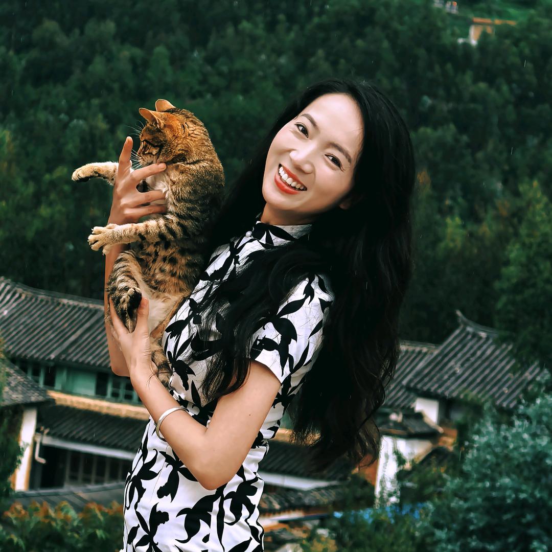 小芝麻🍐(弥渡香酥梨在➗窗)