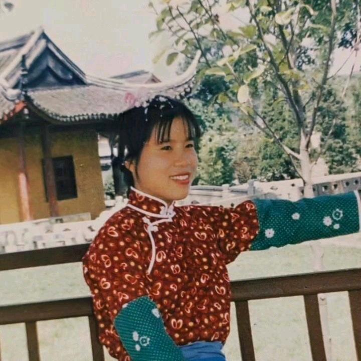周姐(橱窗有好物)