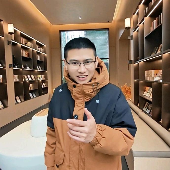 房联蓉城丨七某人