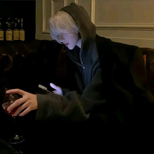 待我君临天下