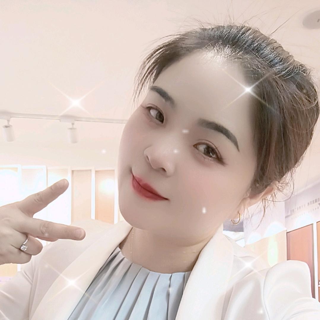 南宁大自然地板宝利店王妃