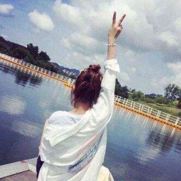 雅莹雨仔仔聊天