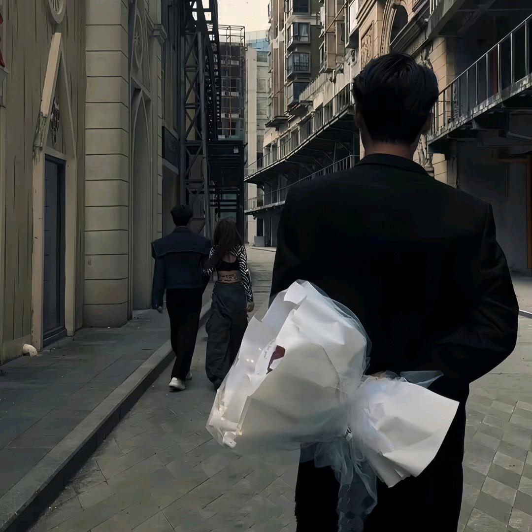 赚钱给媳妇养男人😱😱