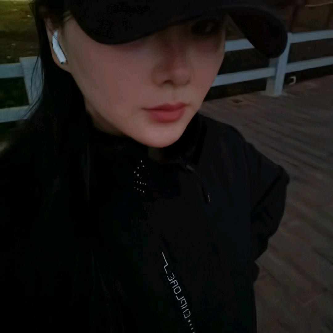 默.默🏃‍♀️
