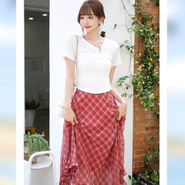 金海湖阿凡卓女装店