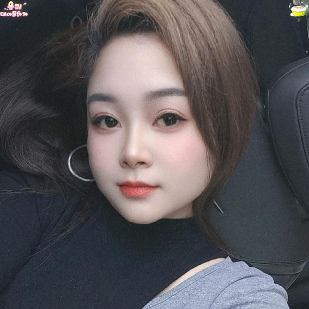 侗族妹子