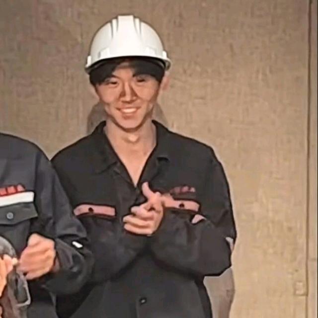 百万撤离哈基邓