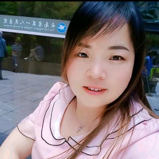 李艳艳