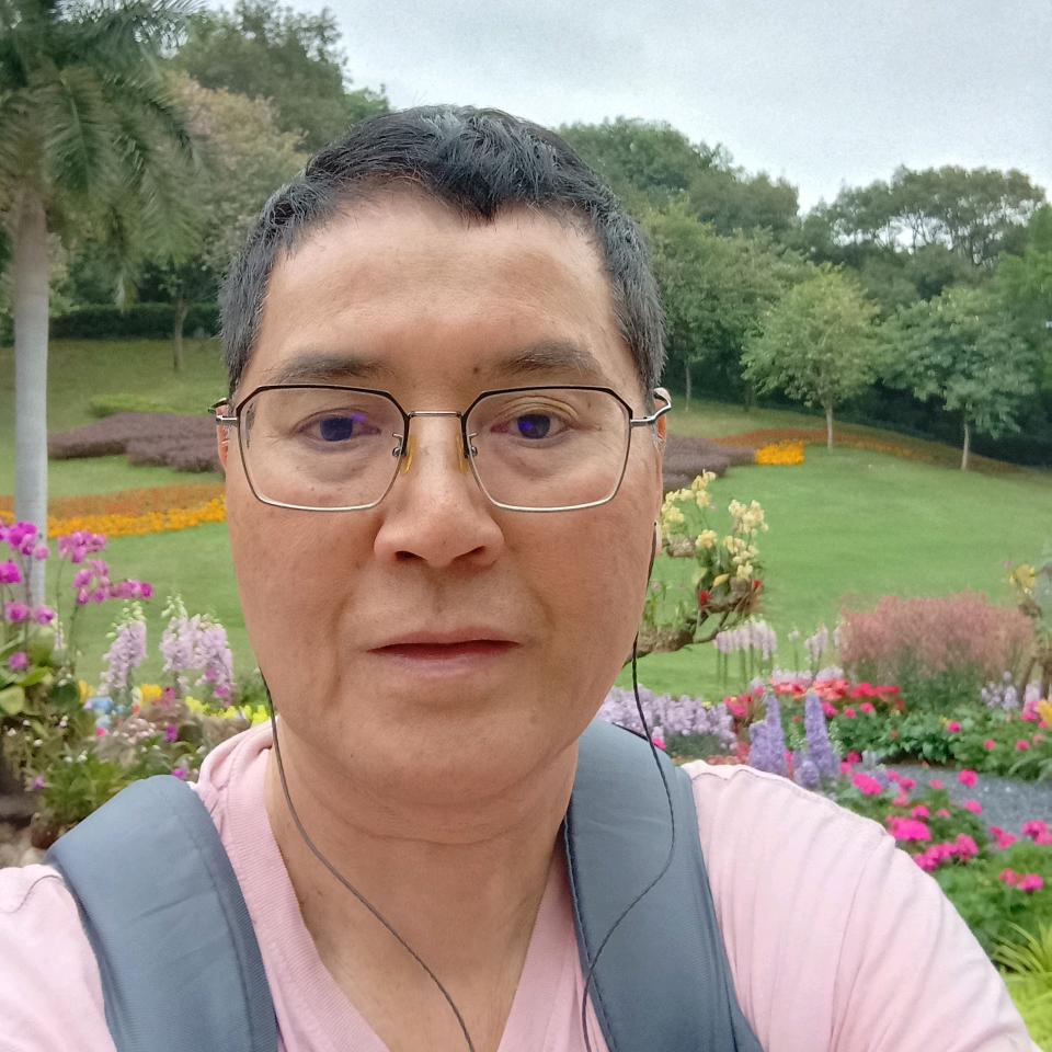 隔壁王哥 手势舞1