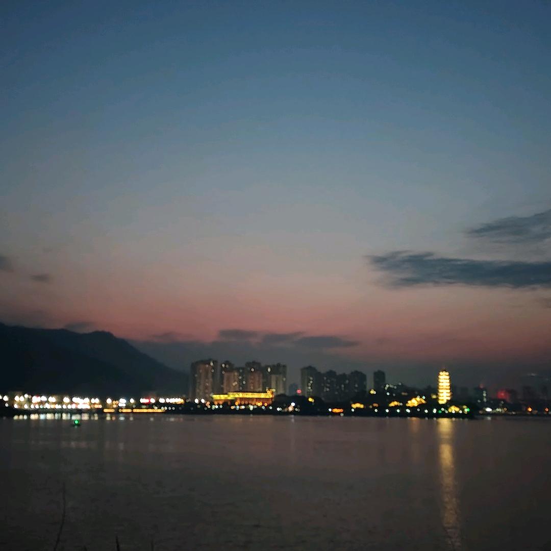 万珊珊