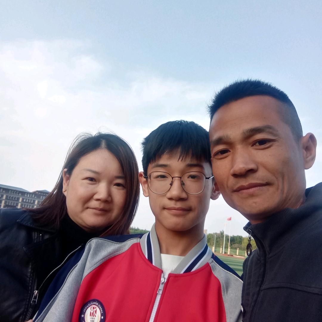 童童爸！