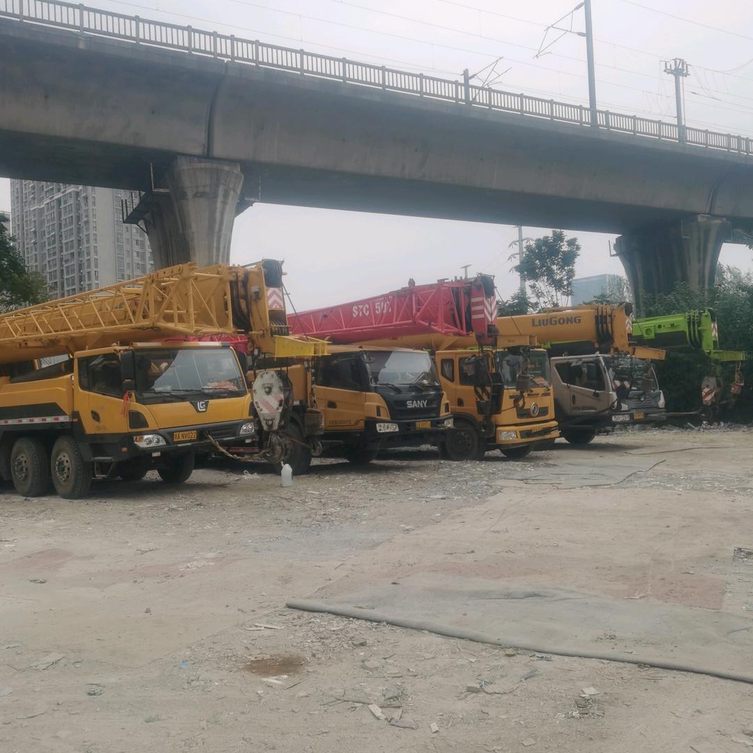 武汉吊车出租（起重搬厂）