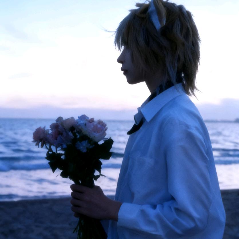 小毅玩cos（求推荐版）