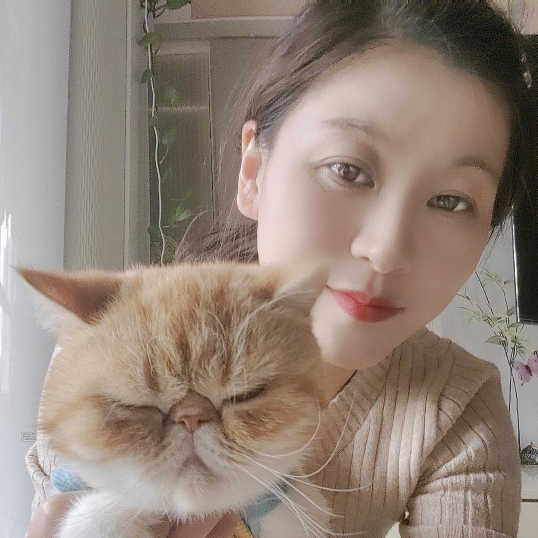加菲妞妞的幸福生活