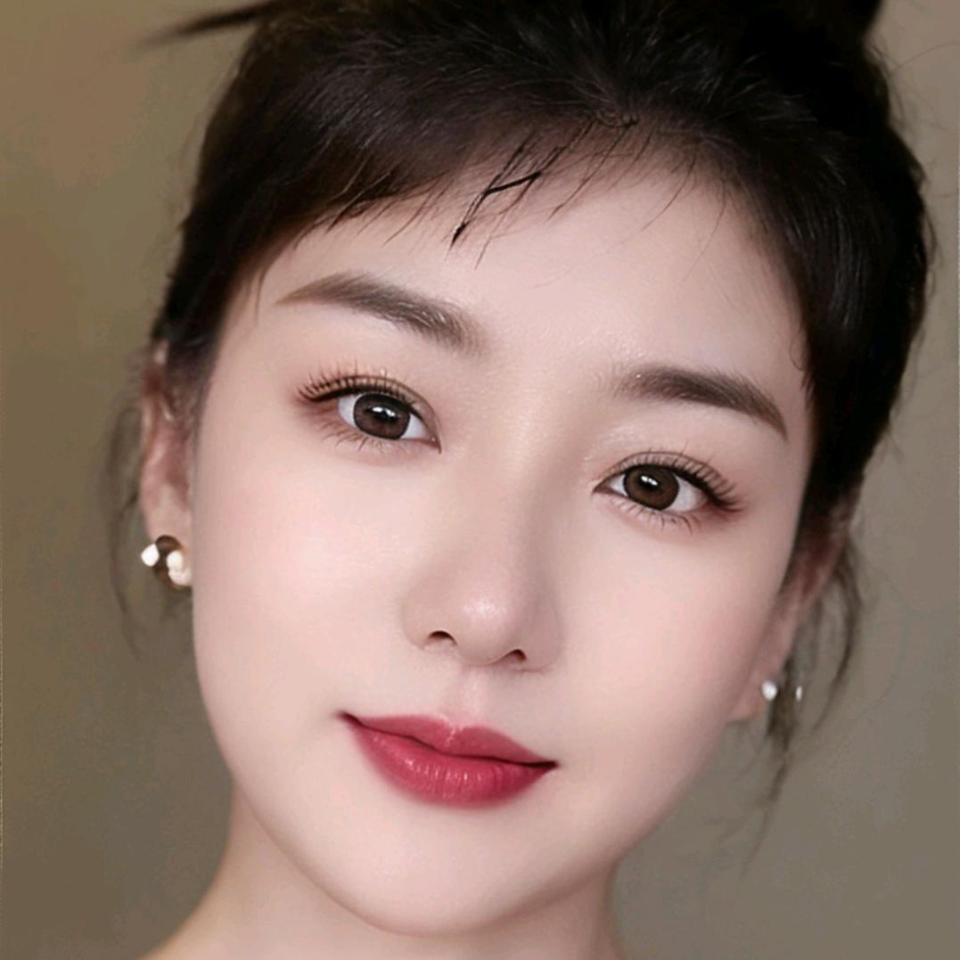 爱吃橘子的猫王姐