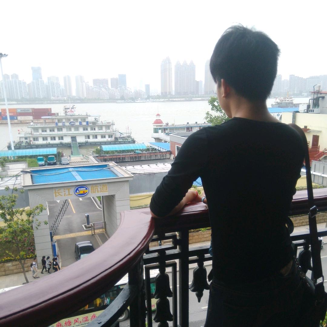 小🌱叶🌱吖