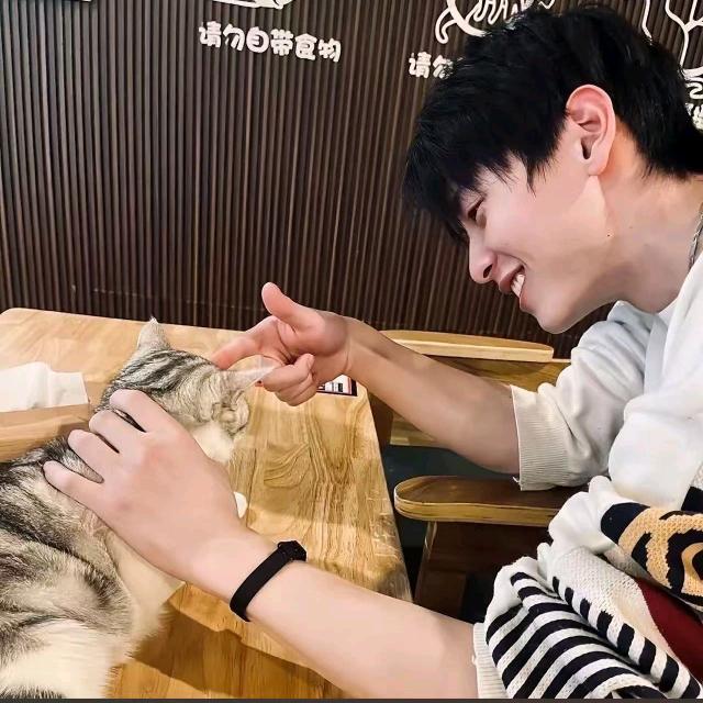 二柒（三角洲手游跑刀）