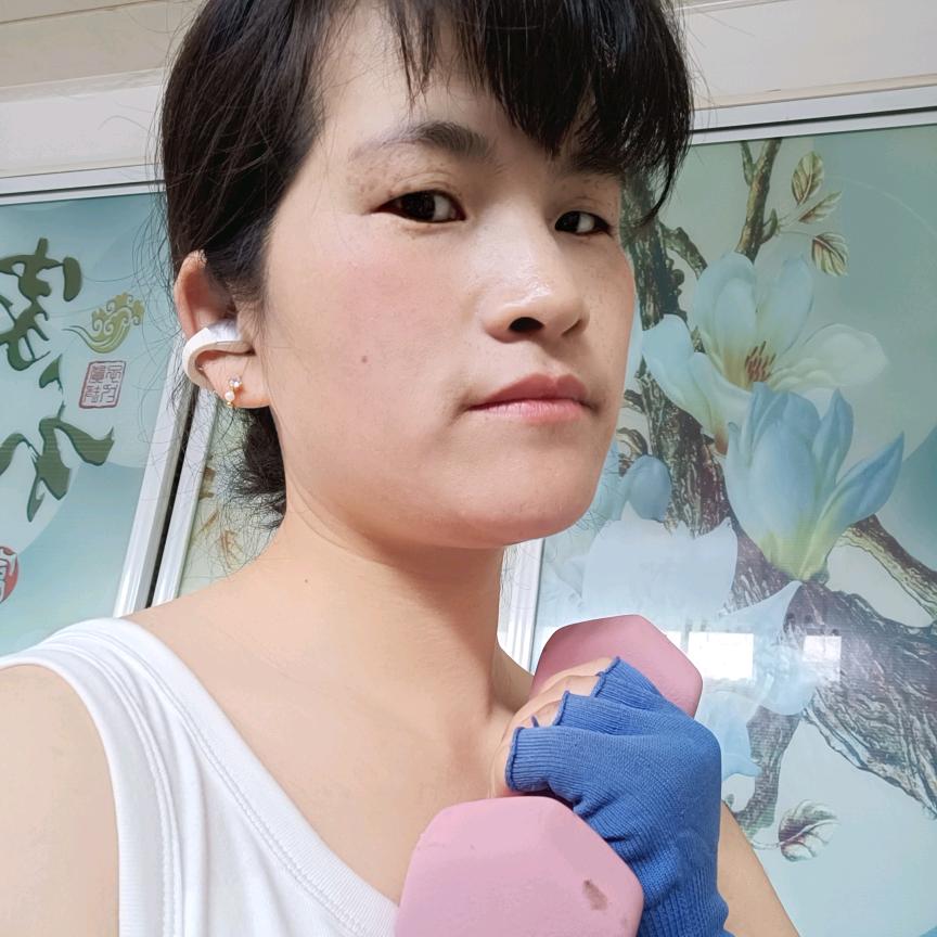 李云云