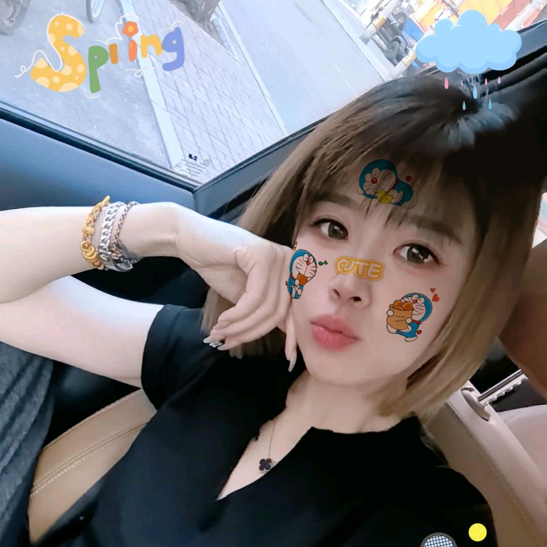 🐳