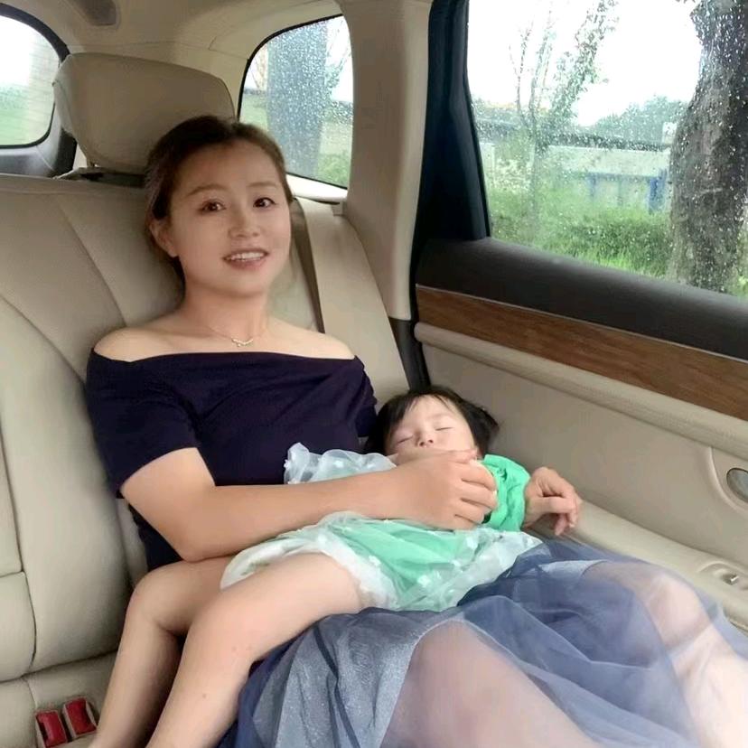 蜀香九寨.芋儿肥肠鸡