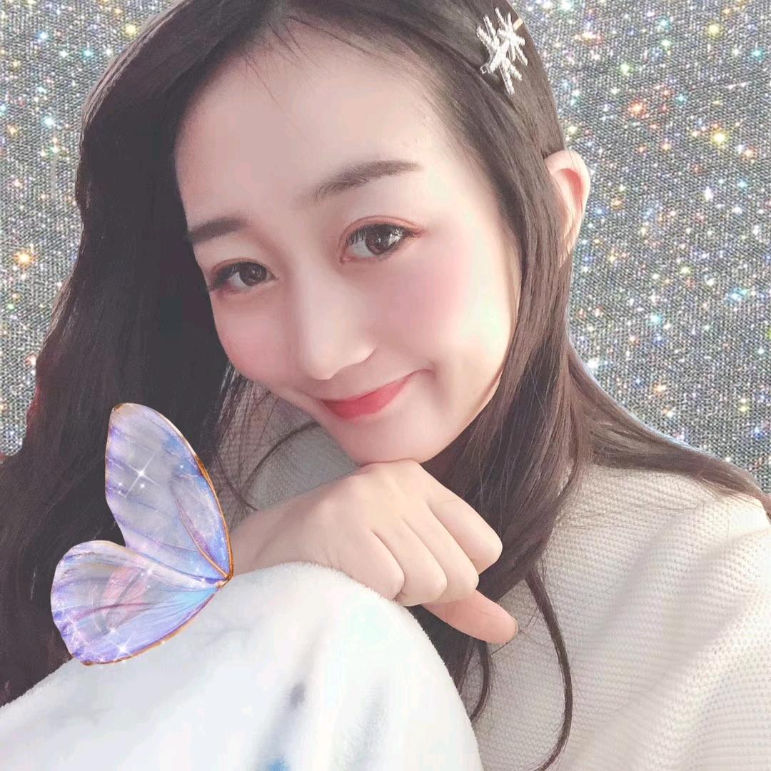 爱逛吃的小怒怒