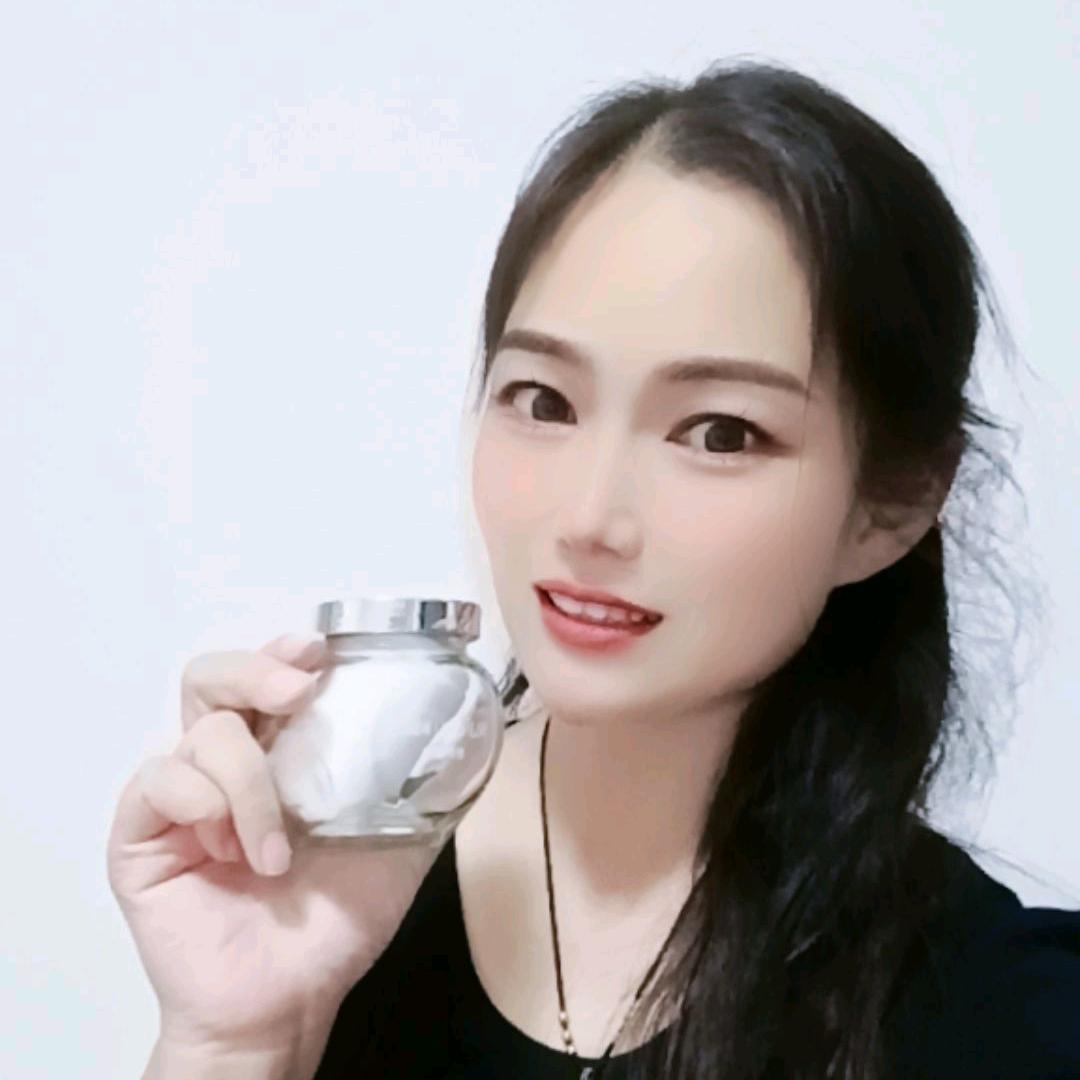 李双名妆活动中