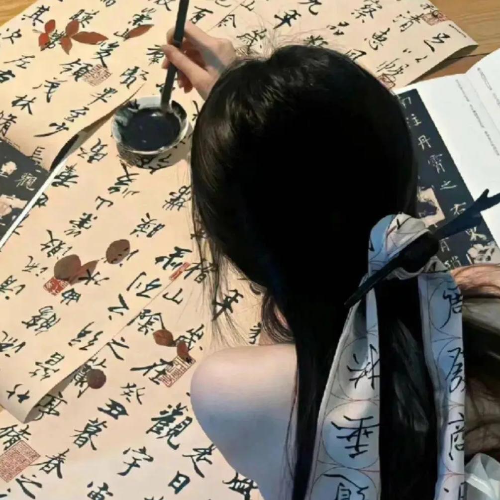 小琪.