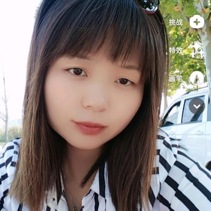 玲玲