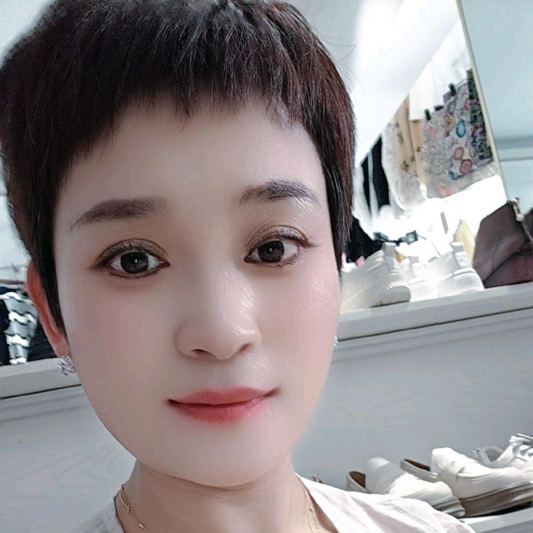 昌邑市宠爱女装店