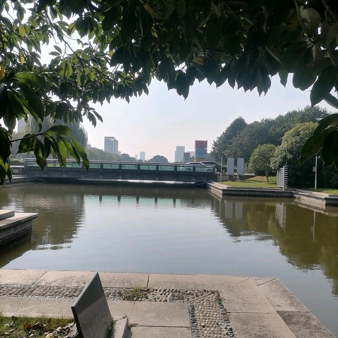 路在脚下