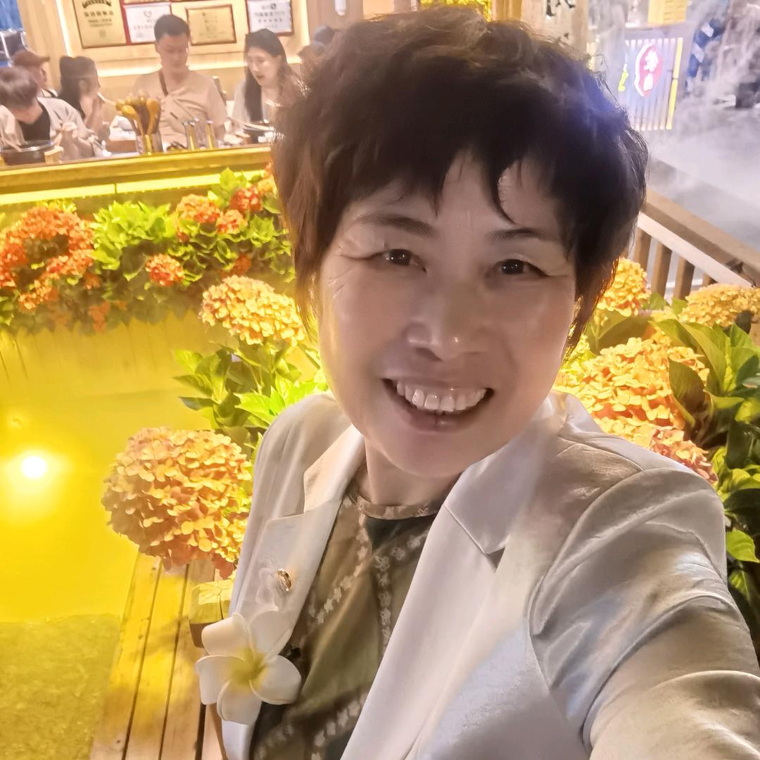 海城市圣兰翔时尚服饰铺子