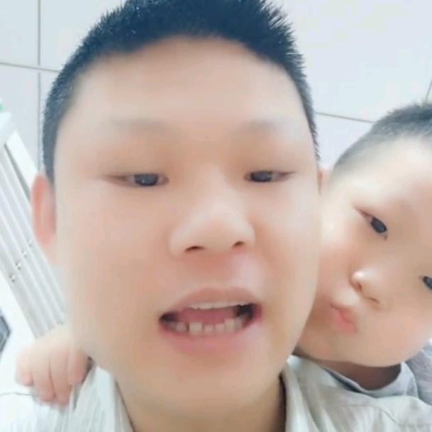 哈啰小弟