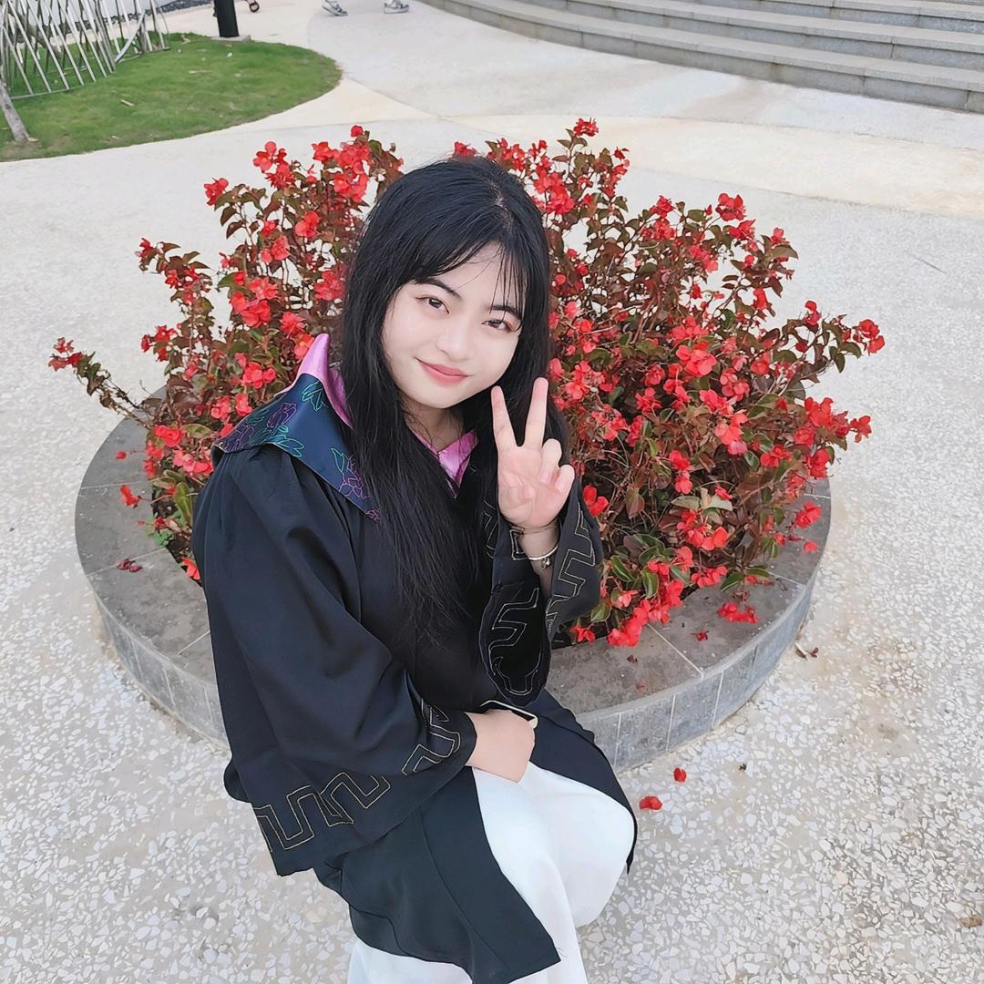 努力攒学费的小太阳