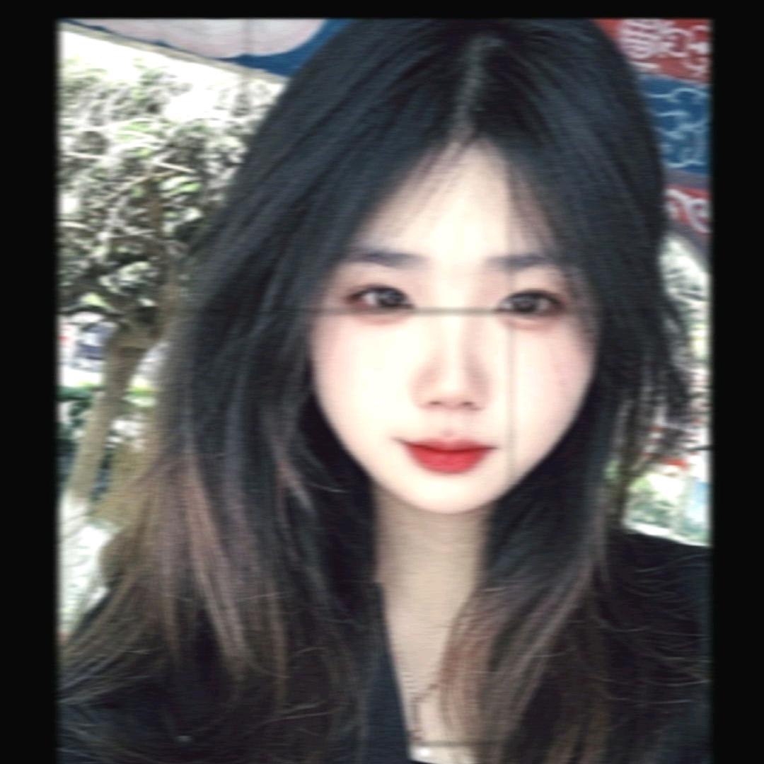 卖车的小姐姐