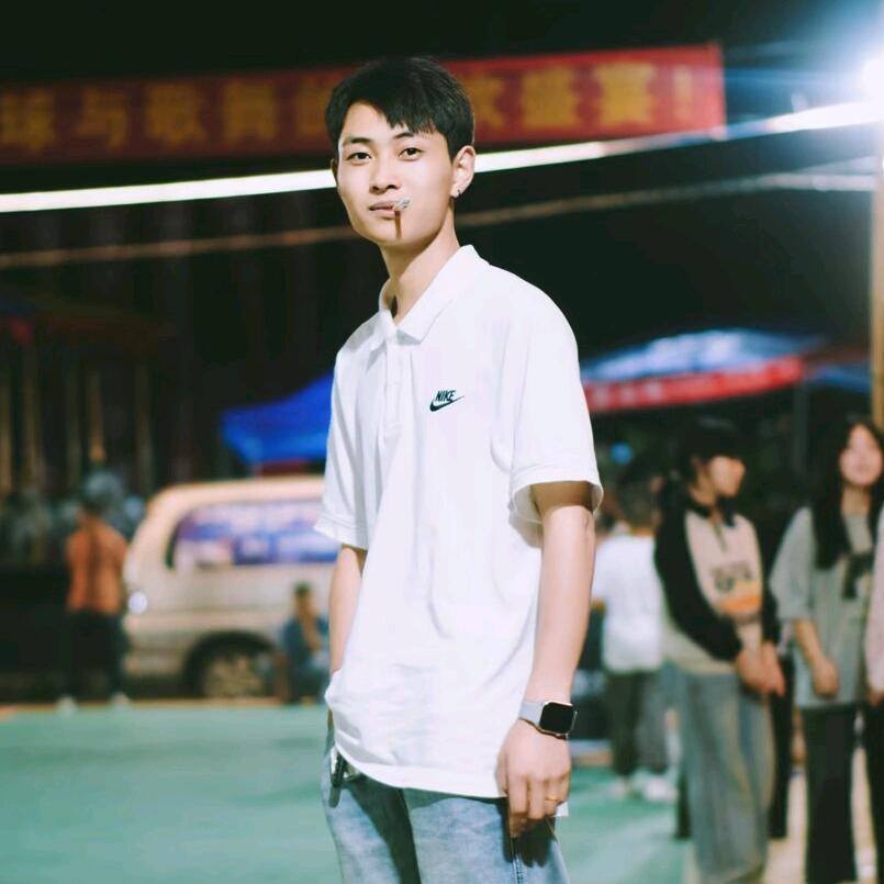 开挖机小张毅💕