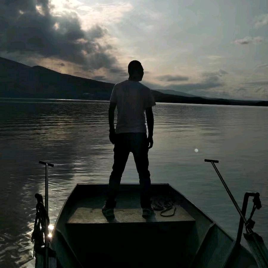 不善言语的爷们儿