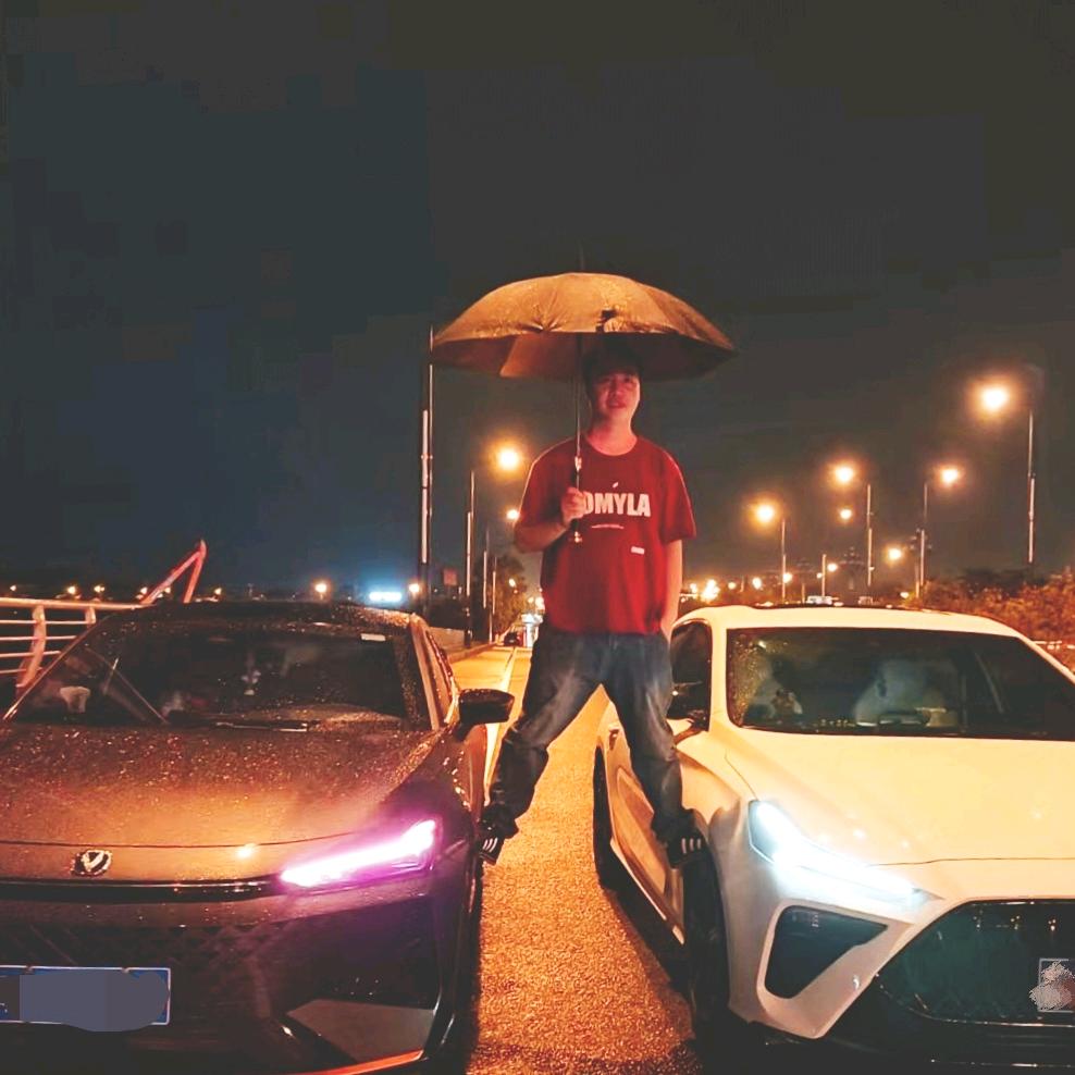 小江江…🇨🇳