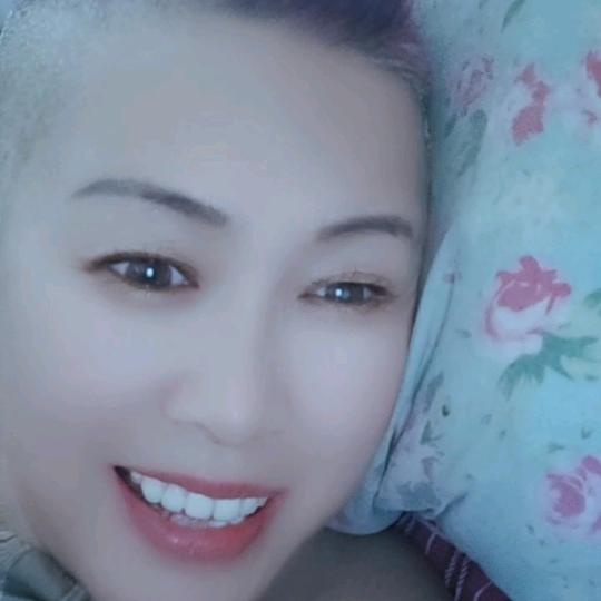 素颜依然很美