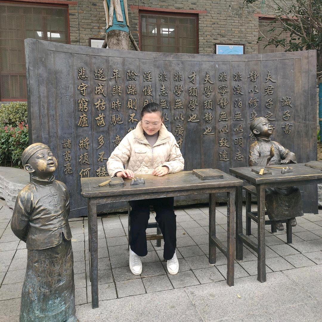 达巴童装～东津世纪城店