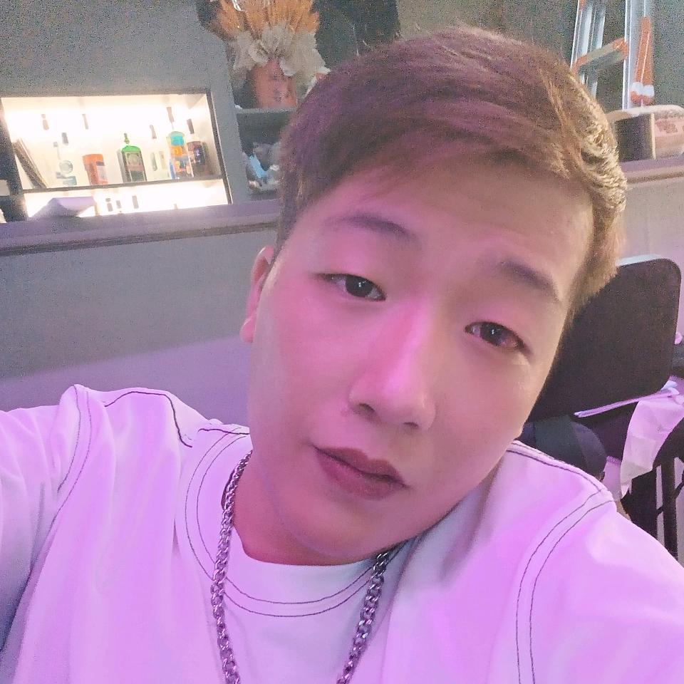 🐇小老六她爸比