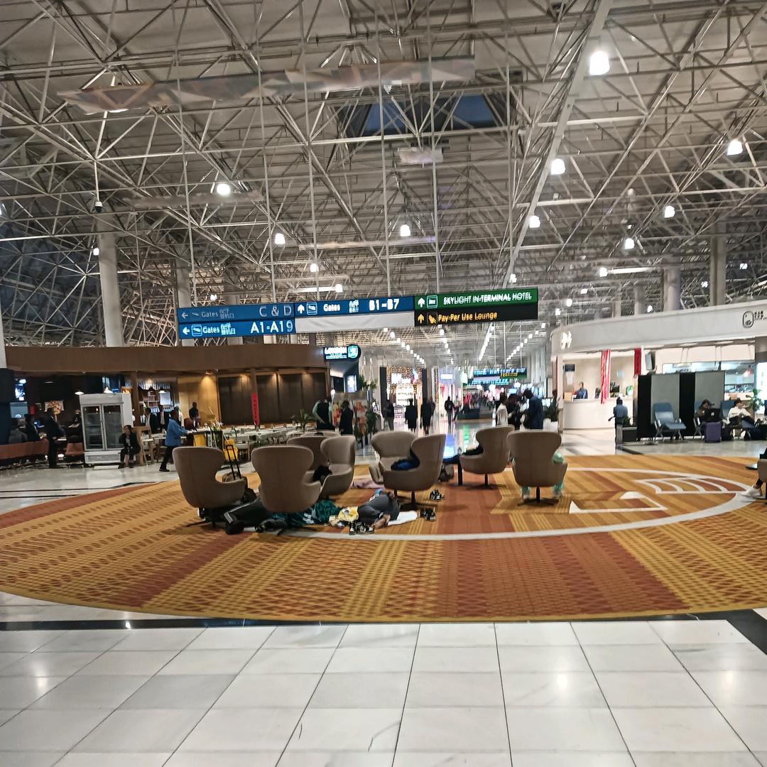 ᭄ཽ࿆月亮的脸╭☞