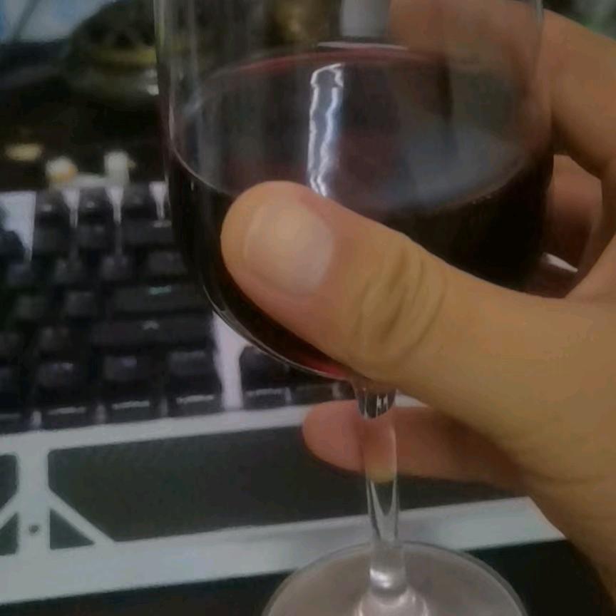 前半夜喝酒后半夜醉🍻
