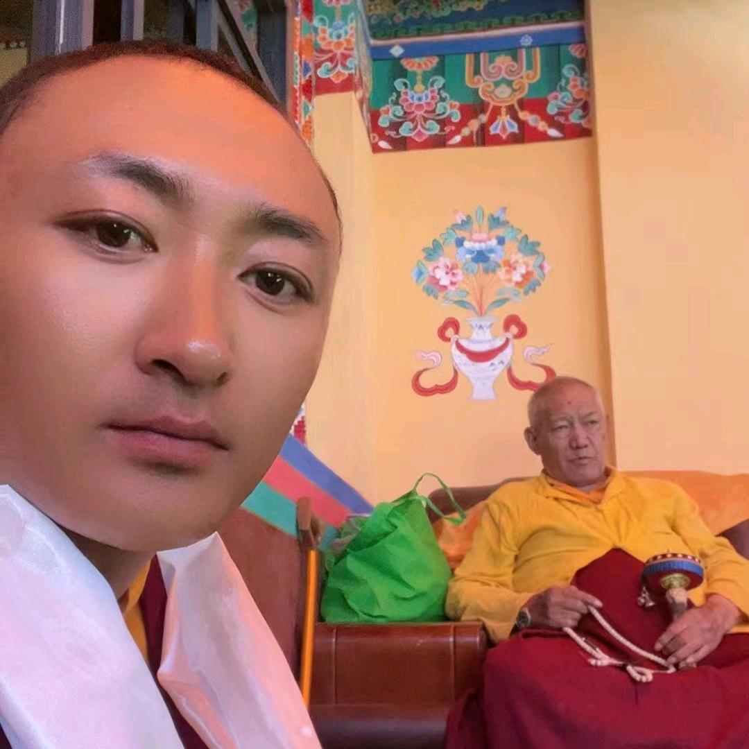 ༄ཨ༒་རེད་༒བུ་༻མོ།༆