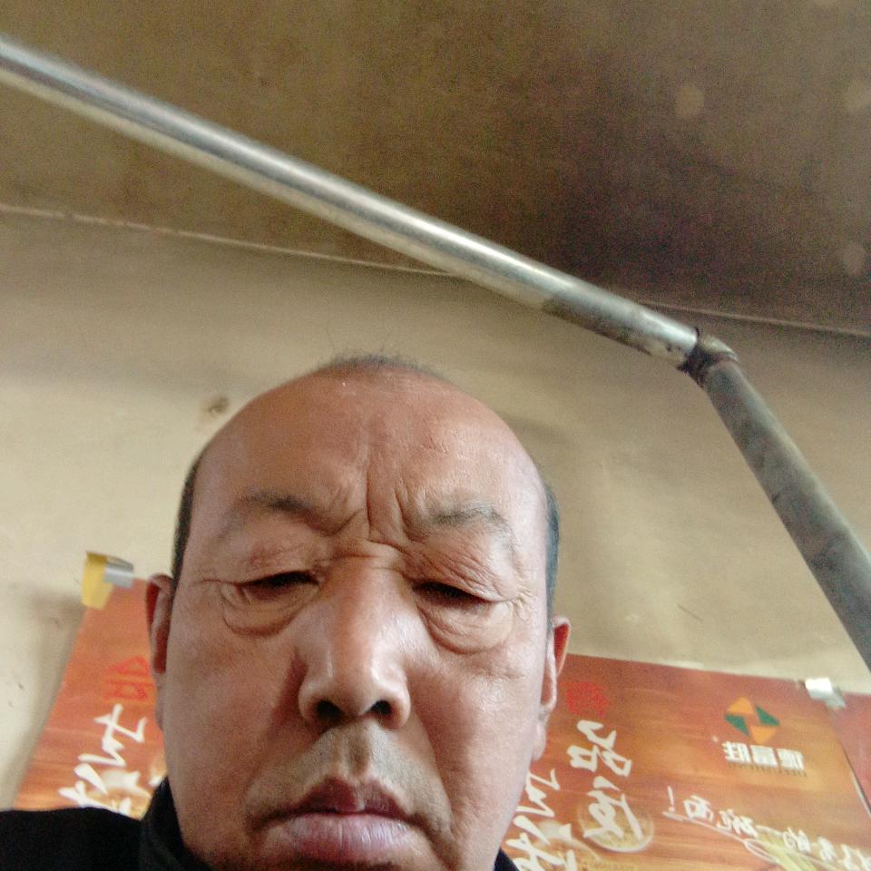 邹新成