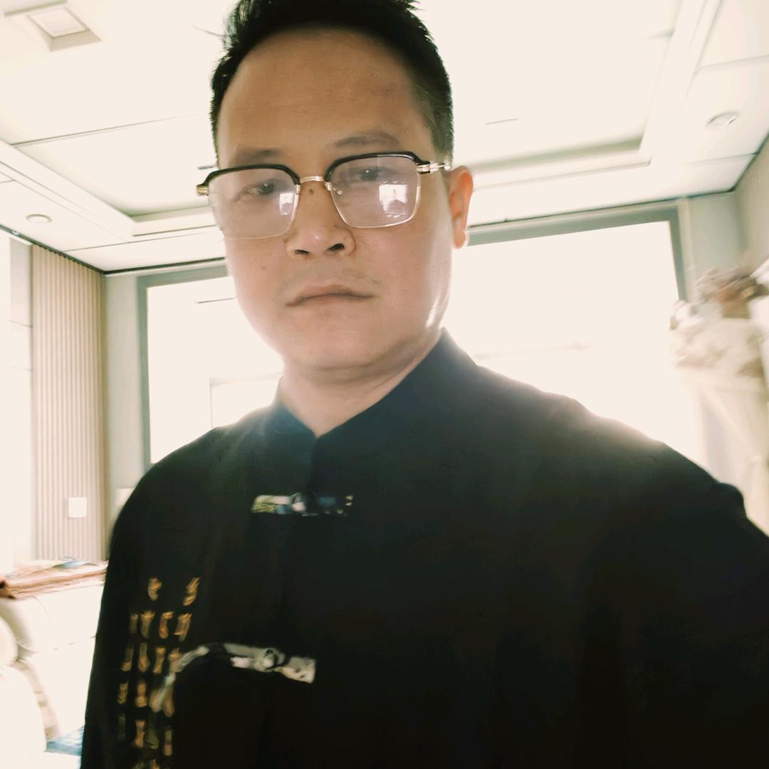 榕江卧龙杨哥