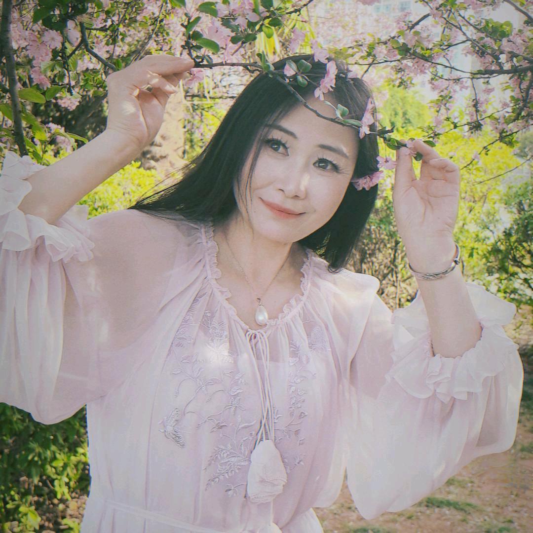 罗靖