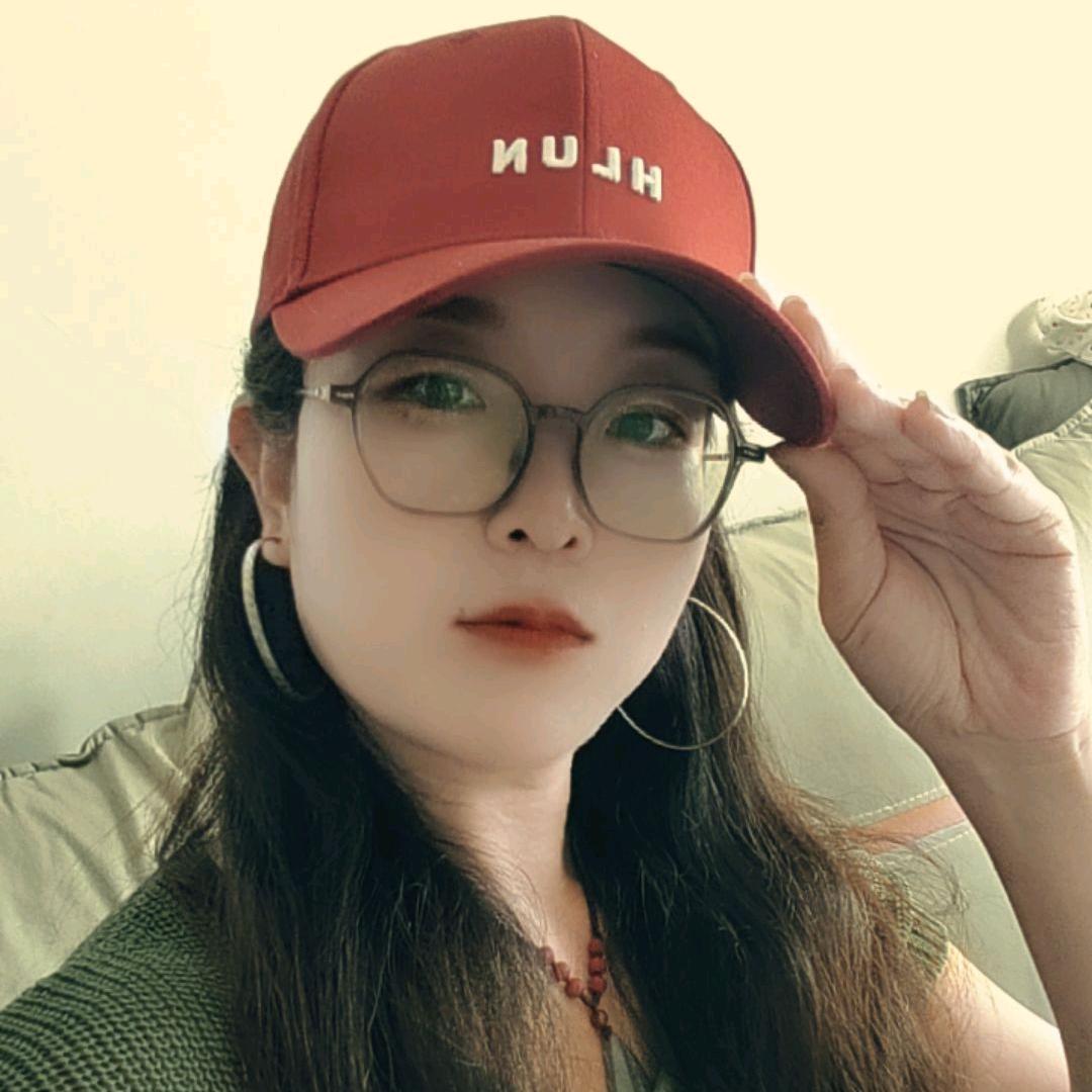 曳舞小秦